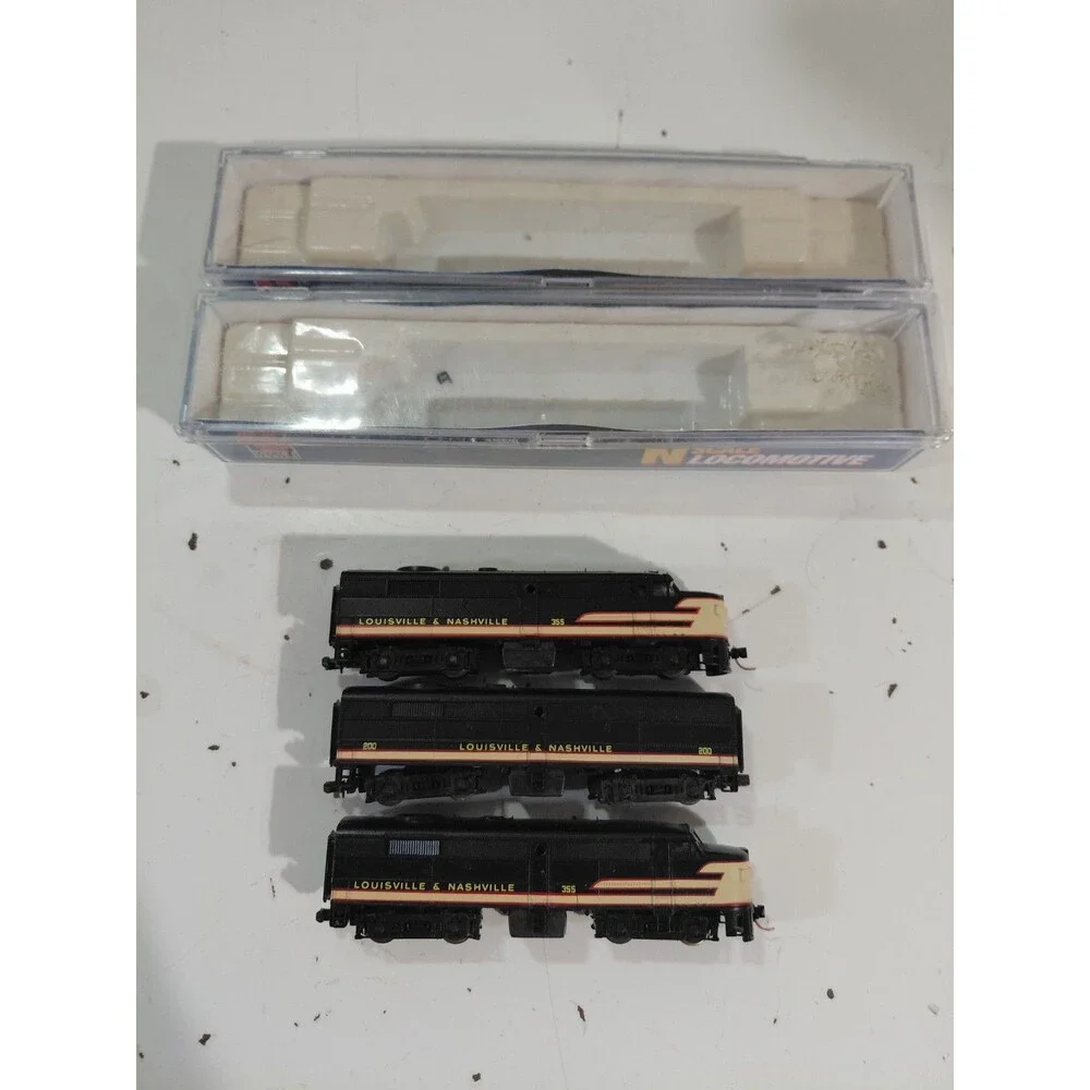 Life Like N Gauge Model Railroad Louisville Nashville Diesel ABA Engine Set Read